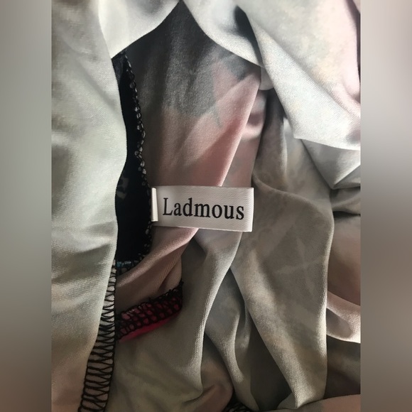 LADMOUS POLY SPANDEX BLEND FLORAL LONG SLEEVE BLOUSE - Picture 6 of 7